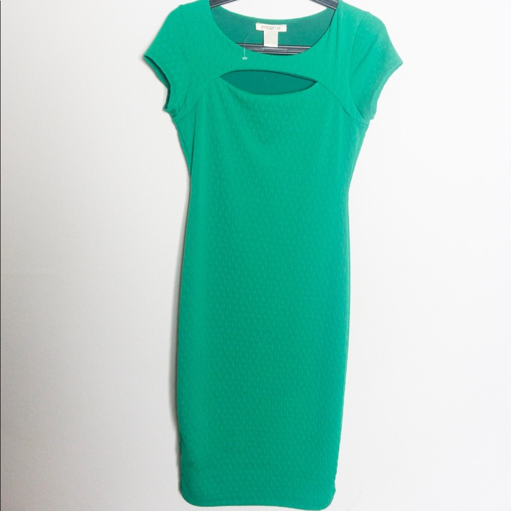 Green Cleavage Cutout Bandage Dress